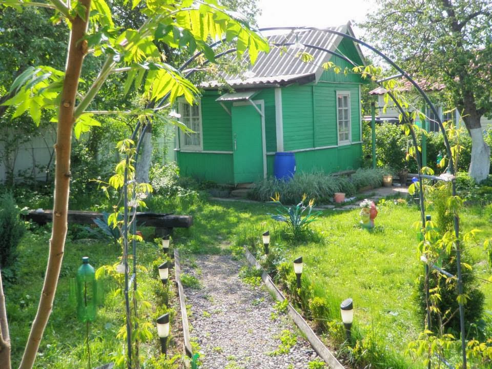 Think Global, Garden Local Russian Dacha Gardening