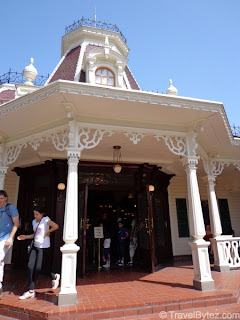 Plaza Gardens Restaurant Disneyland Paris