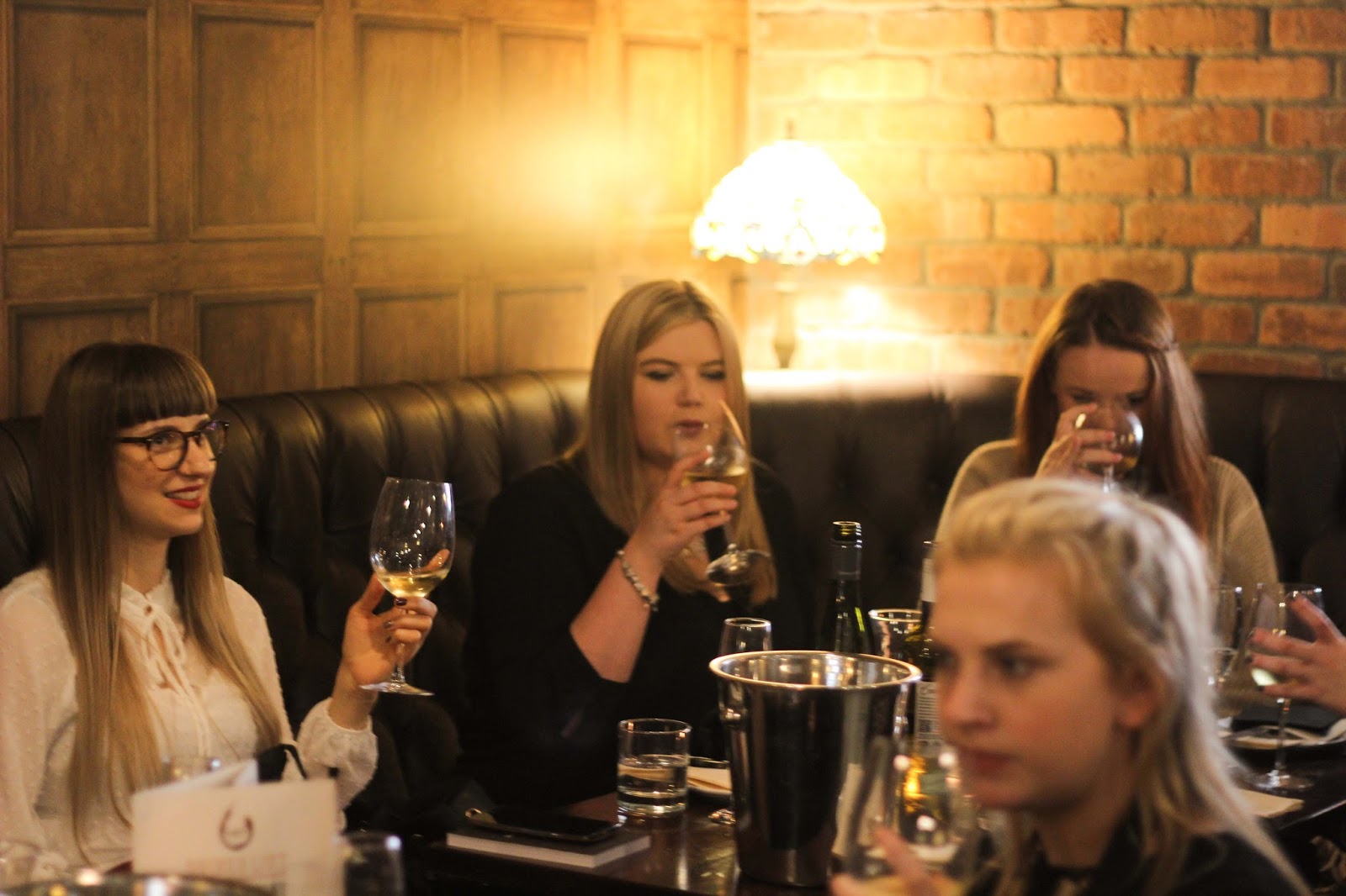 Wine Tasting At The Decanter SUNNYDEI