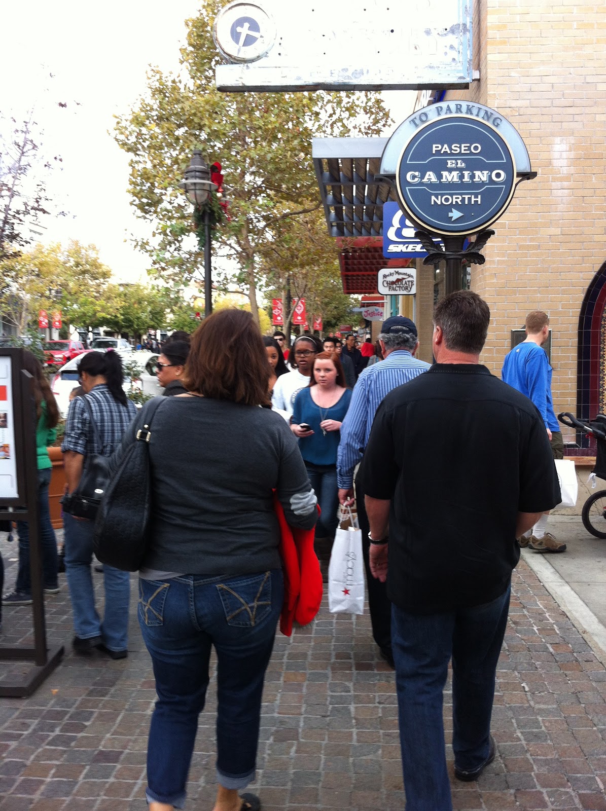 Christmas at Victoria Gardens Mall, Rancho Cucamonga, CA Joan