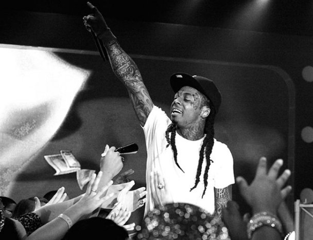 Lil Wayne – 6 Foot 7 Foot (feat Cory Gunz)