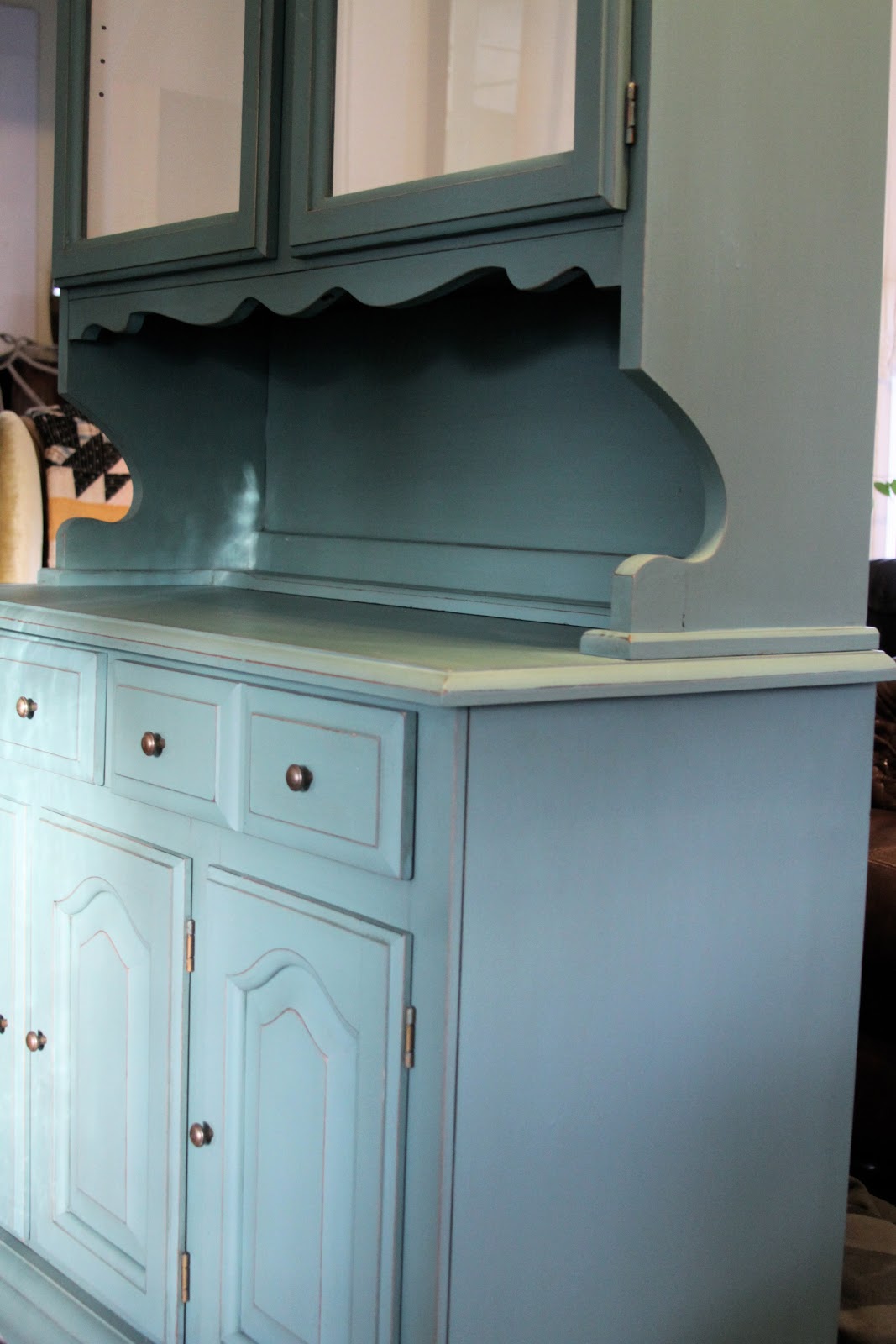 the vintage bricoleur Annie Sloan Chalk Paint Tutorial Hutch