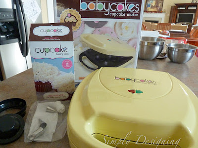 cupcakes+02 | babycakes Cupcake Maker and Red Velvet Cupcakes | 12 |