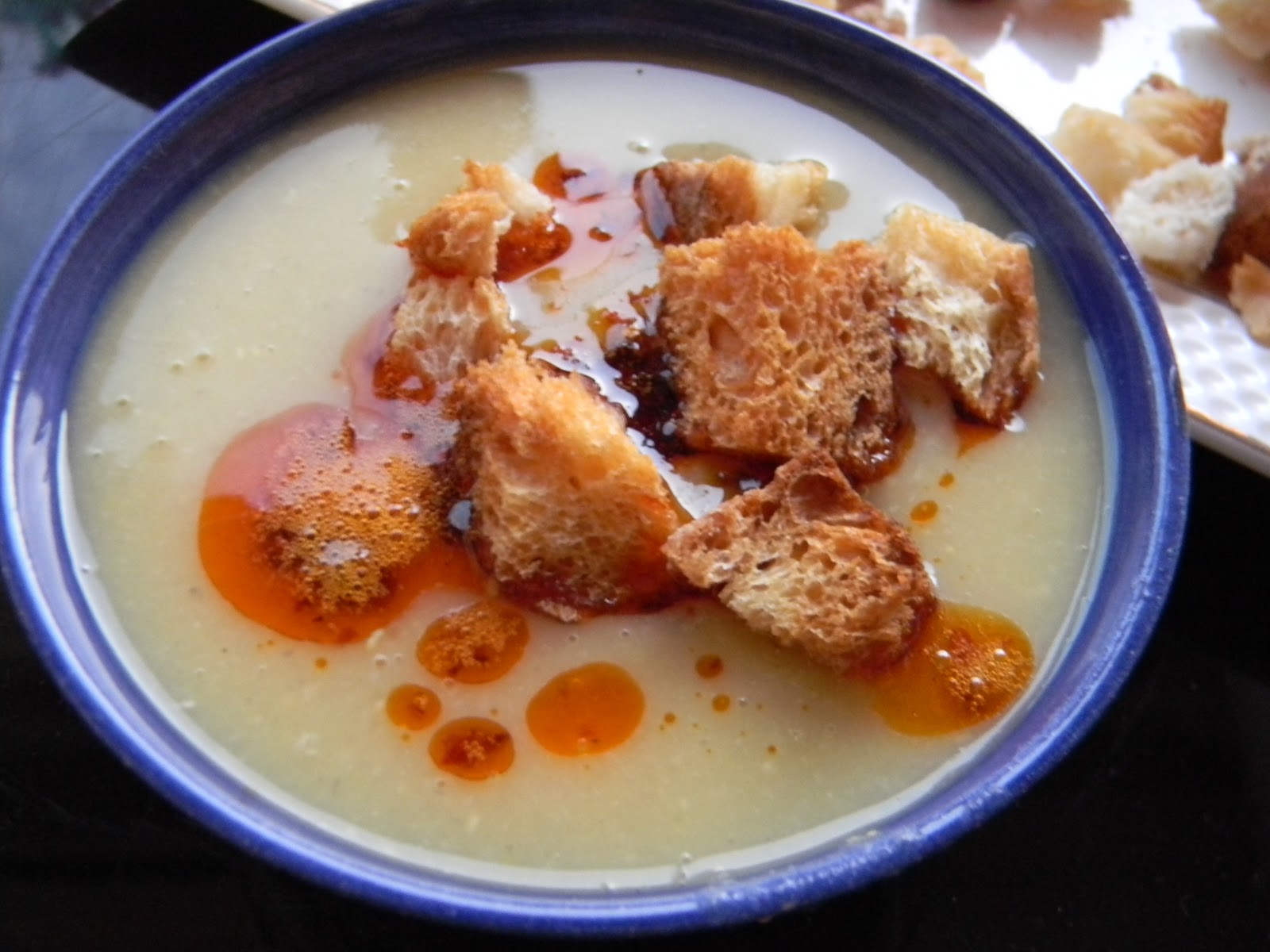 Et Suyuna Süzme Kırmızı Mercimek Çorbası Vişnap