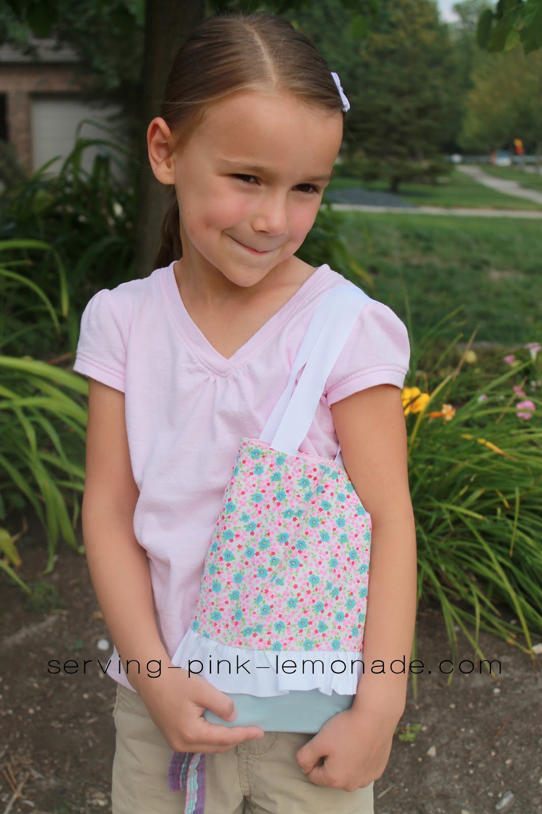 Serving Pink Lemonade Girls Lined Tote Bag