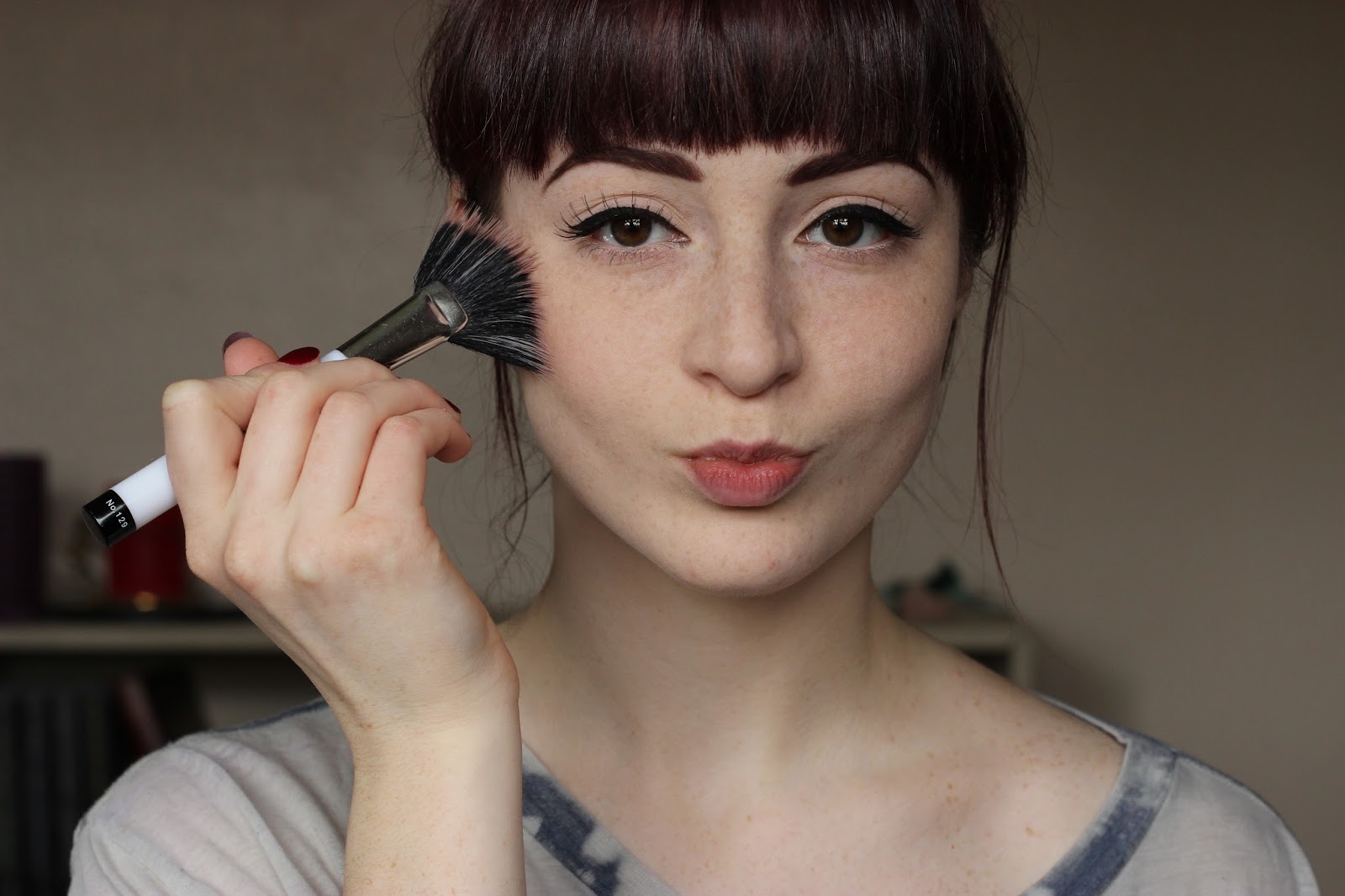 coffee_pls Tutorial Contouring with a Fan Brush