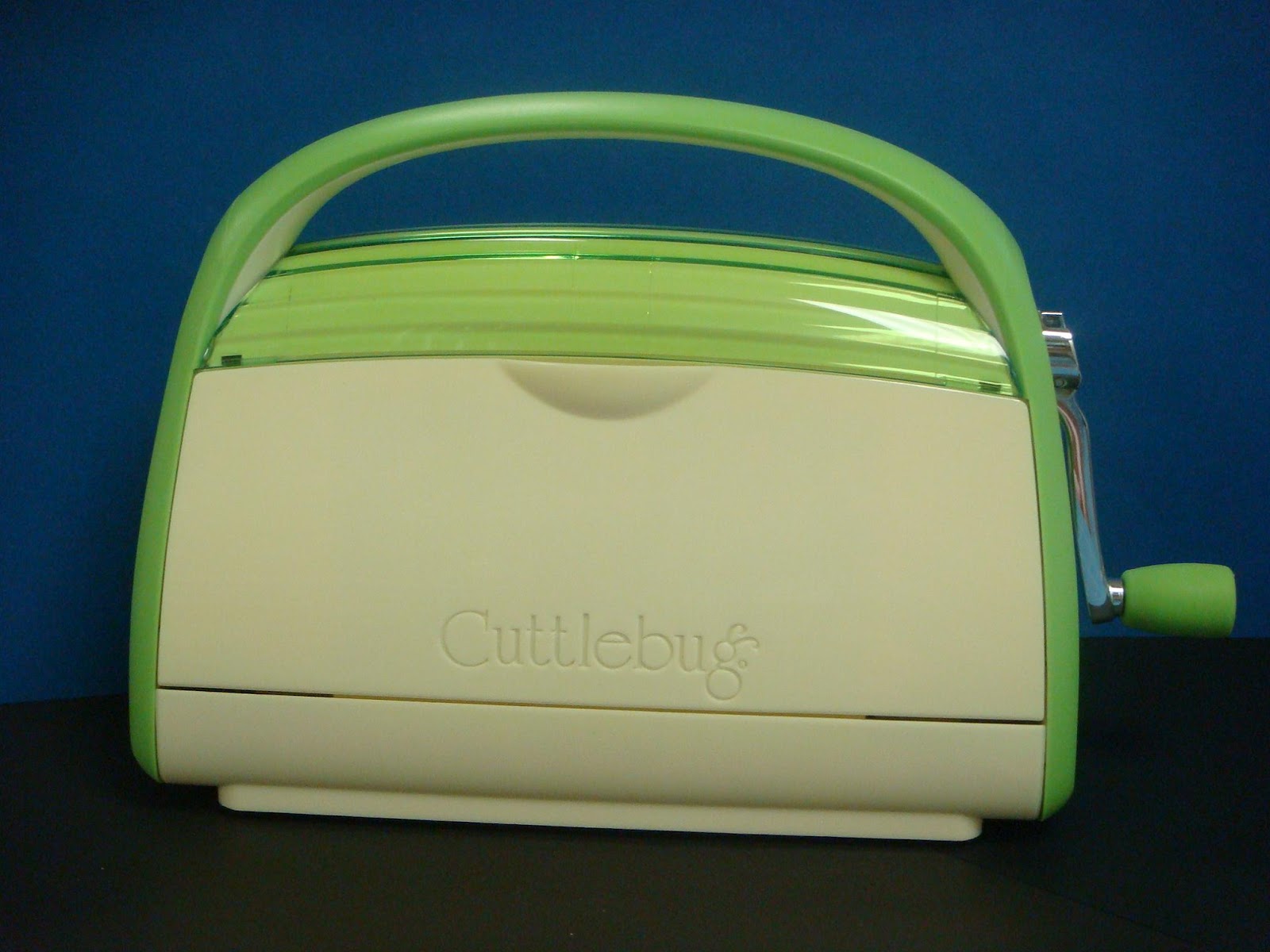 Carolyn's Creative Corner Cuttlebug Tutorial Part 1 "Embossing Folders"