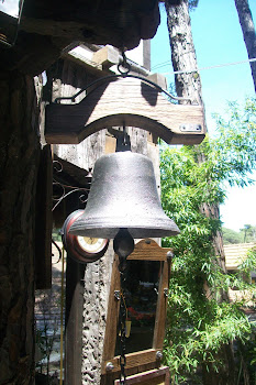 Campana de hierro.