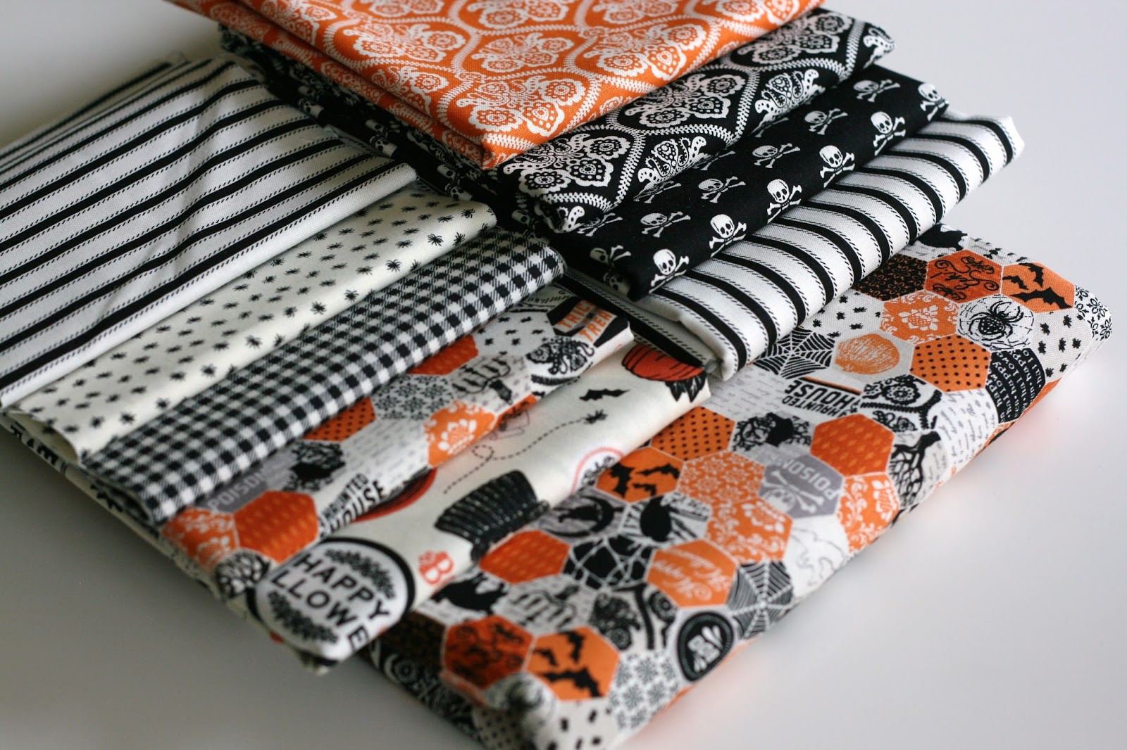 Gigi's Thimble A Simple Charm Quilt Tutorial