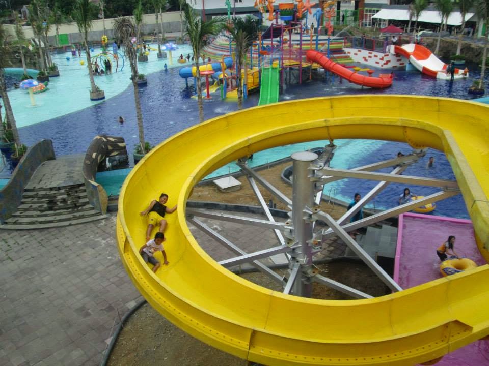 TERNATE WONDER ISLAND ~ KONTRAKTOR WATERPARK | WATERBOOM | KOLAM OMBAK
