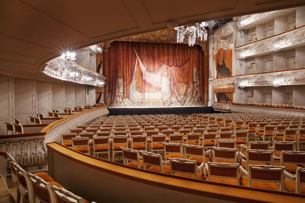 Что такое бенуар в михайловском театре - Фото