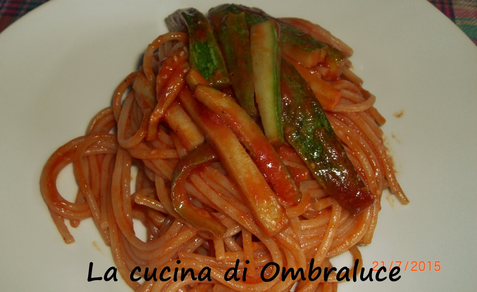 La cucina di Ombraluce Spaghetti con zucchine "all'amatriciana"