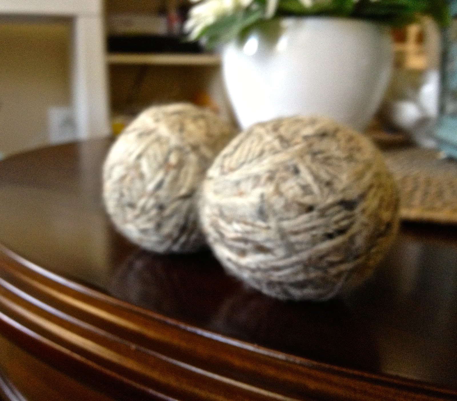 How to Use Wool Dryer Balls with Essential Oils - Oily Chic  Essential oils  cleaning, Essential oil blends, Essential oils for laundry