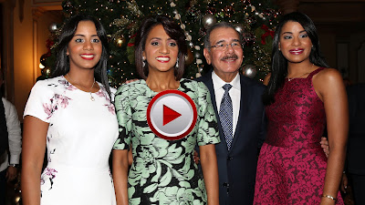 VIDEO: Alegría de Navidad en Palacio, presidente pide comedimiento en fiestas
