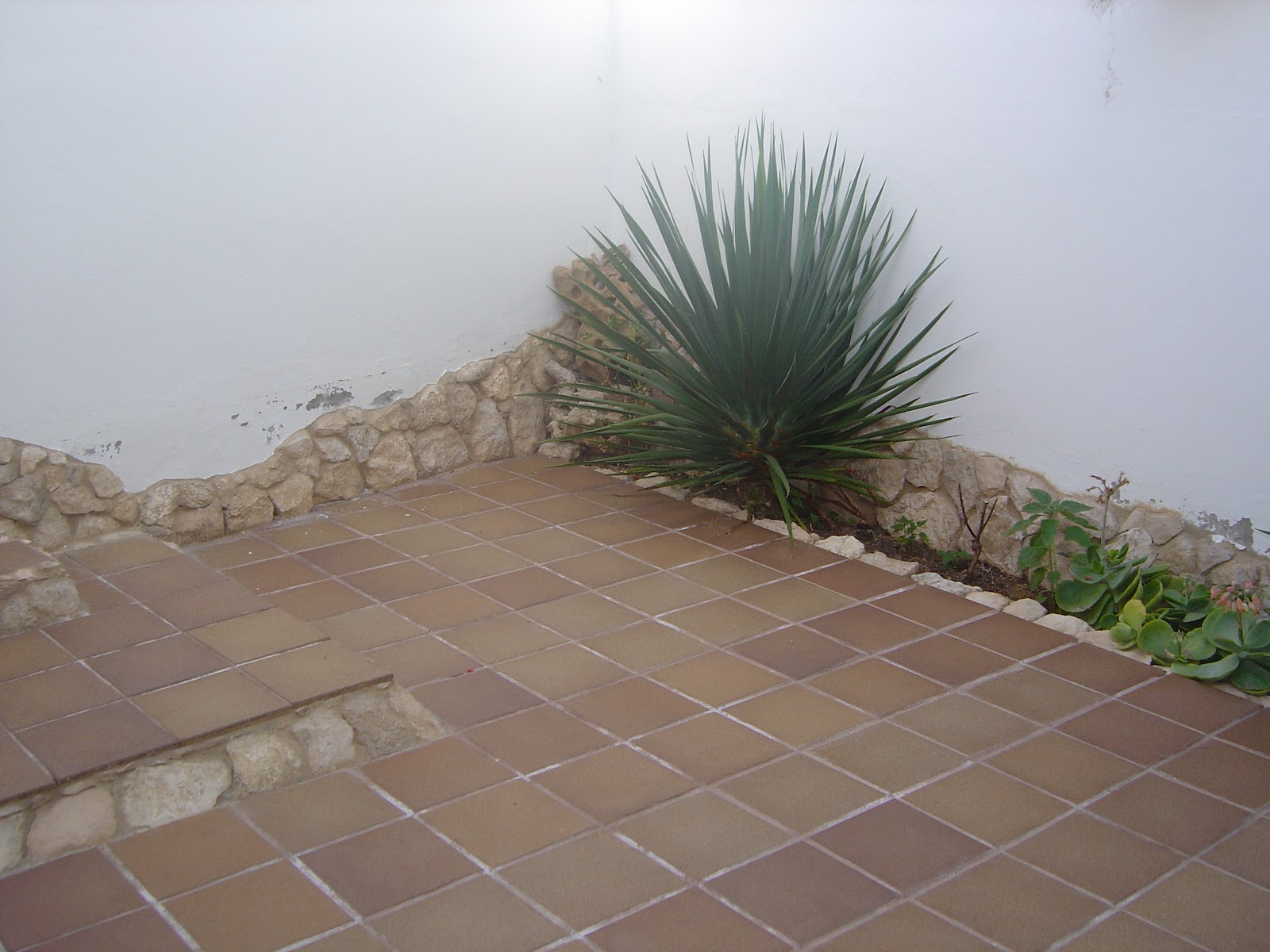 GARSDECORS Decoraciones artesanales: Diseño de patio exterior con