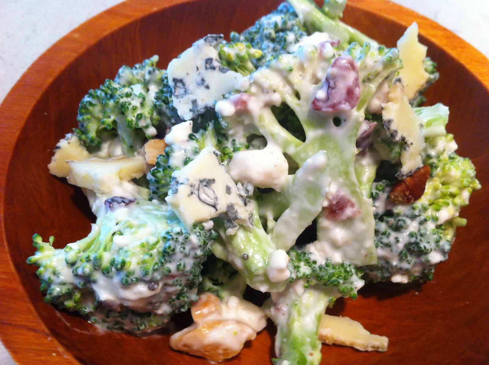 À porc égal Salade de brocoli crémeuse au Ciel de Charlevoix