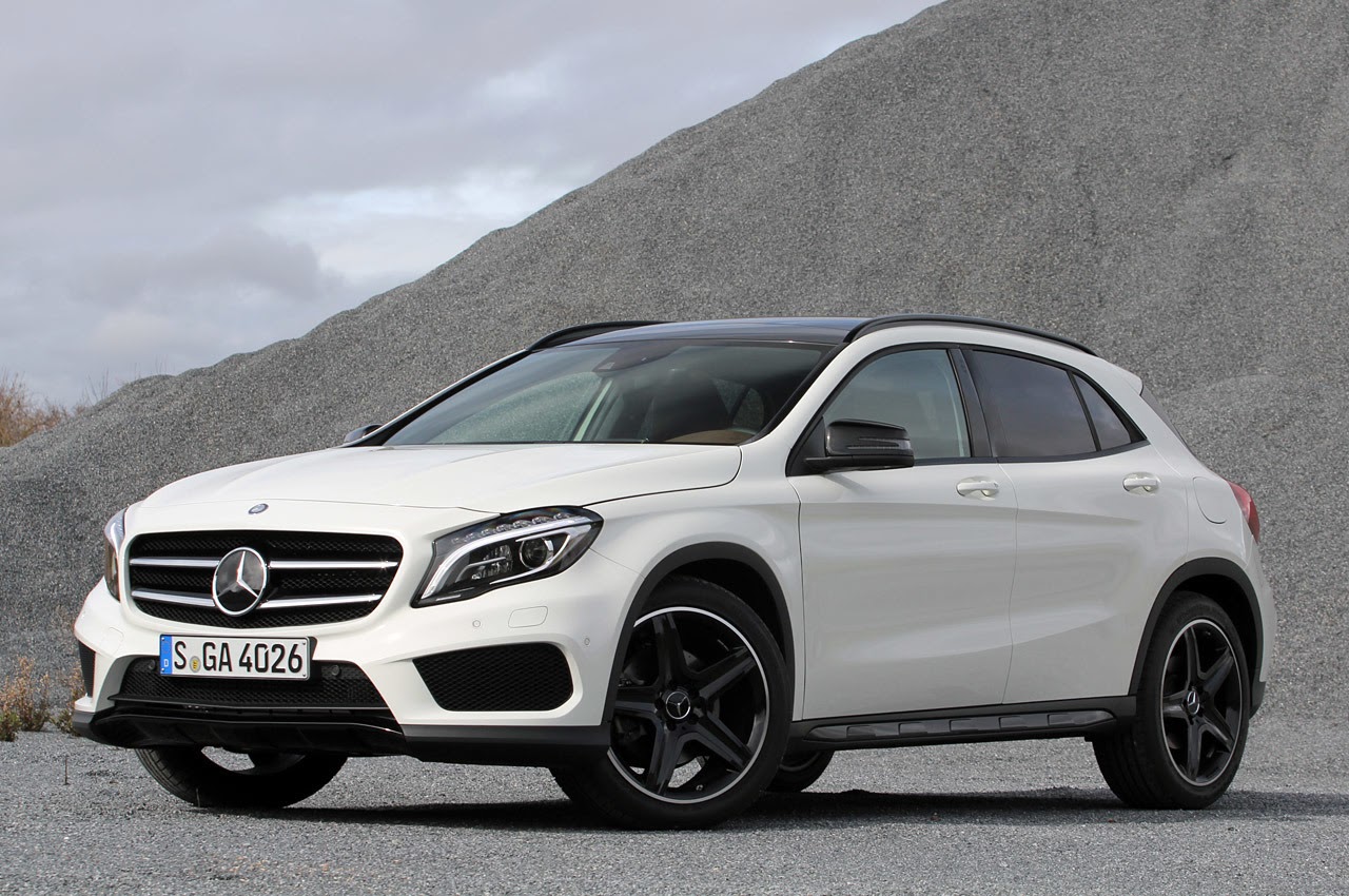 169 Automotiveblogz 2015 Mercedes Benz Gla250 4matic First