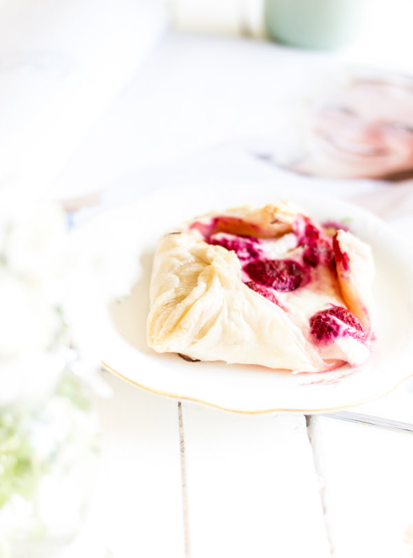 Rezept für schnelle und einfache Himbeerteilchen Rezept für schnelle und einfache Himbeerteilchen