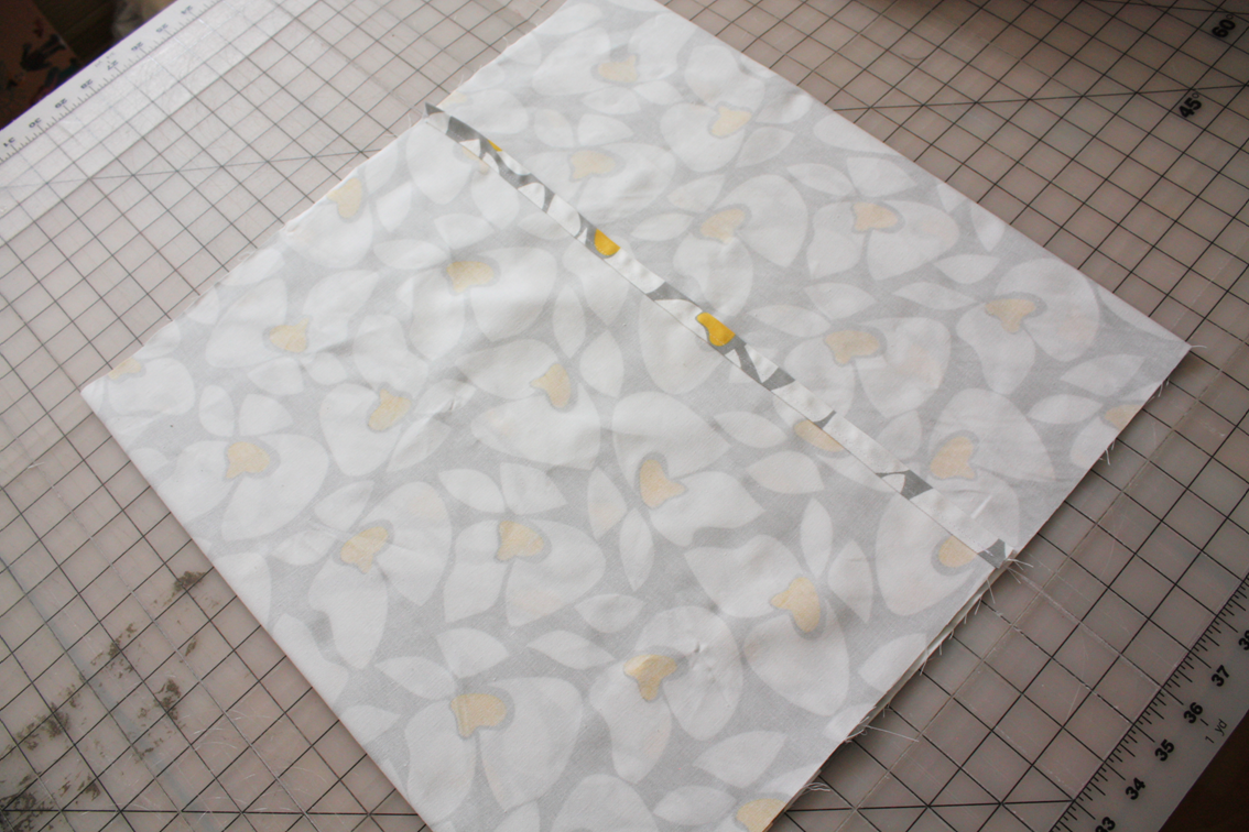 Tutorial Easy Peasy Envelope Closure Throw Pillow Cover Naturally