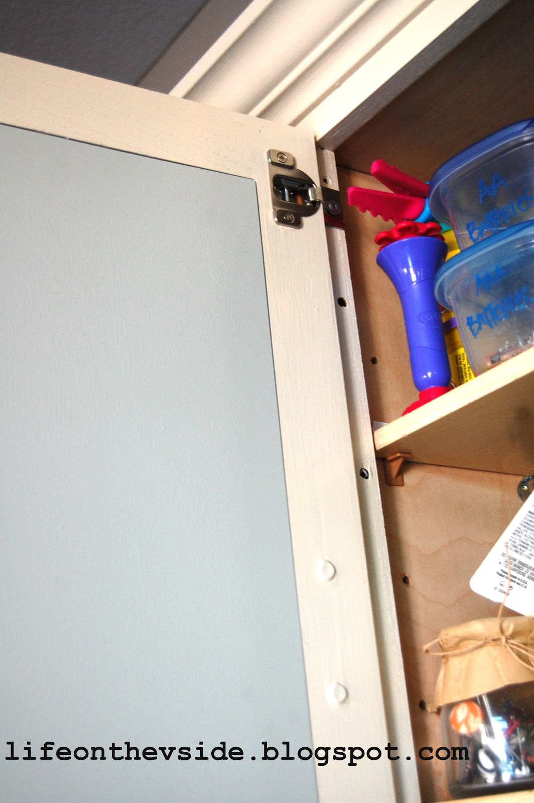 On the V Side Kitchen Board [Tutorial]