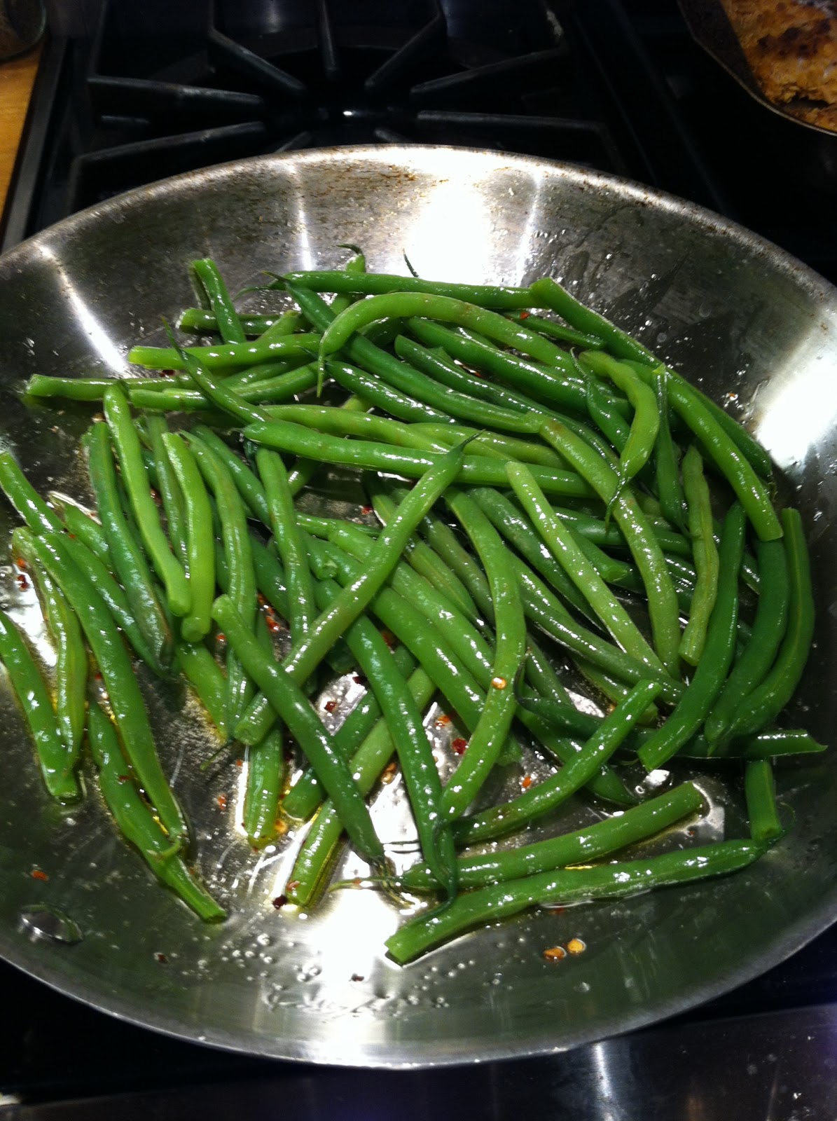 parsley & polka dots red pepper flake green beans