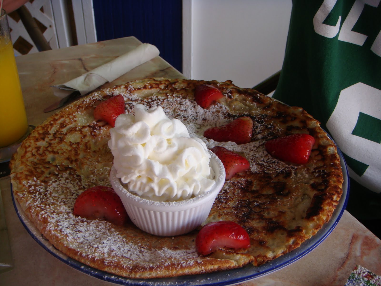 Delicious Dishings Aruba Eats Linda's Pancake House And Taste Of Belgium