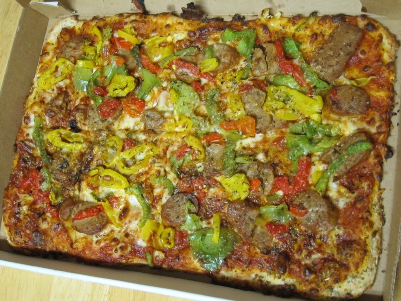 Review Domino's Italian Sausage & Pepper Trio Artisan Pizza Brand