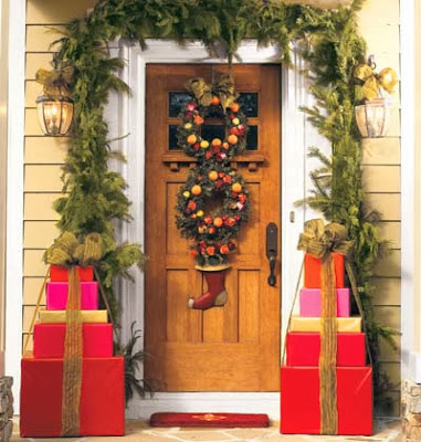 Pine Cones and Acorns Hand made and Homemade Christmas #0: outdoor decor 6 xlsouthernliving Pine Cones and Acorns Hand made and Homemade Christmas #0: outdoor decor 6 xlsouthernliving