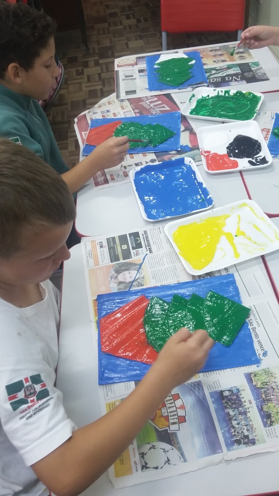 KIDS] Como Pintar Uma Árvore Com Tinta Guache Escolar - Pintura