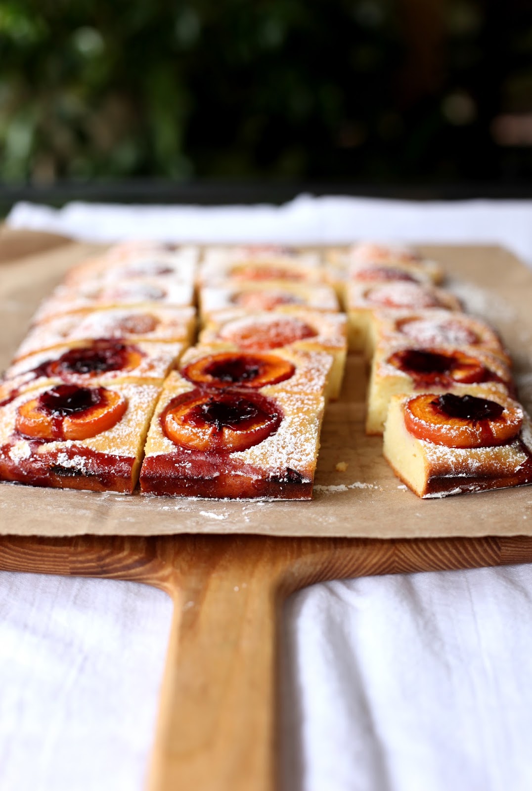 Dolce Fooda Apricot and Jam Cake