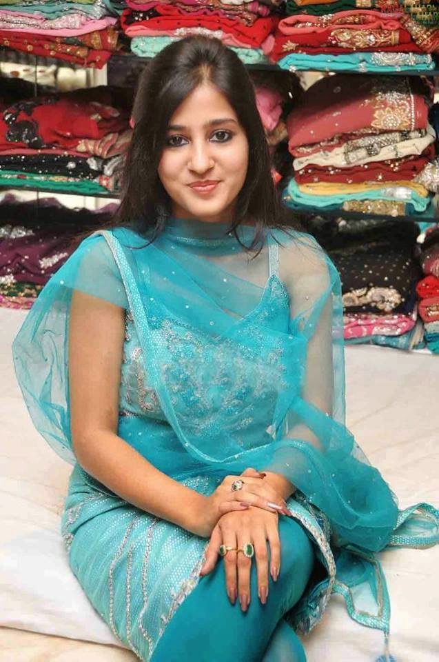 Punjabi teen babe with sexy xxx pic