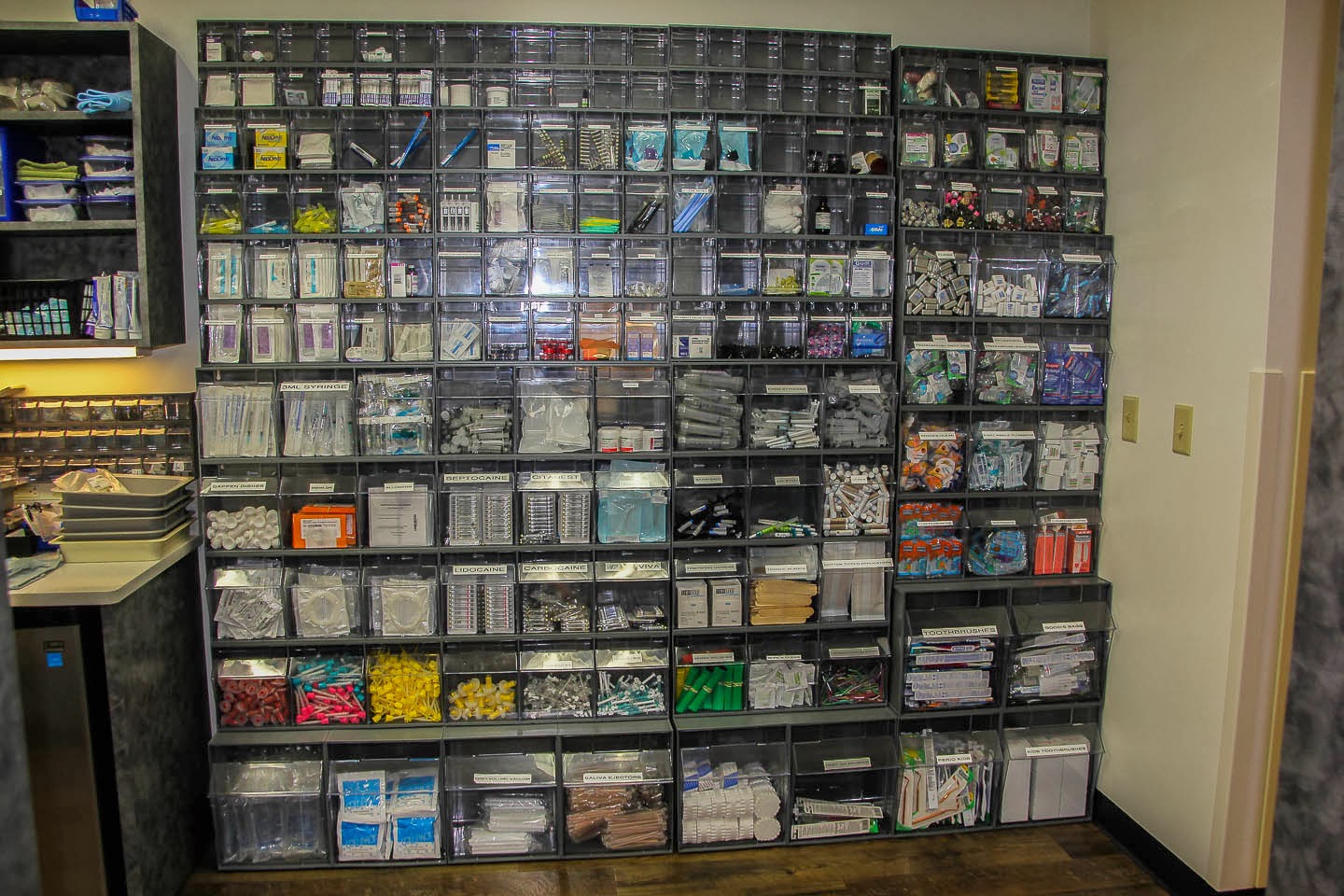 Medication storage, Dental office design, Dental design