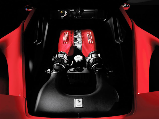 двигатель года от Феррари в номинации «Объём свыше 4.0 литров»