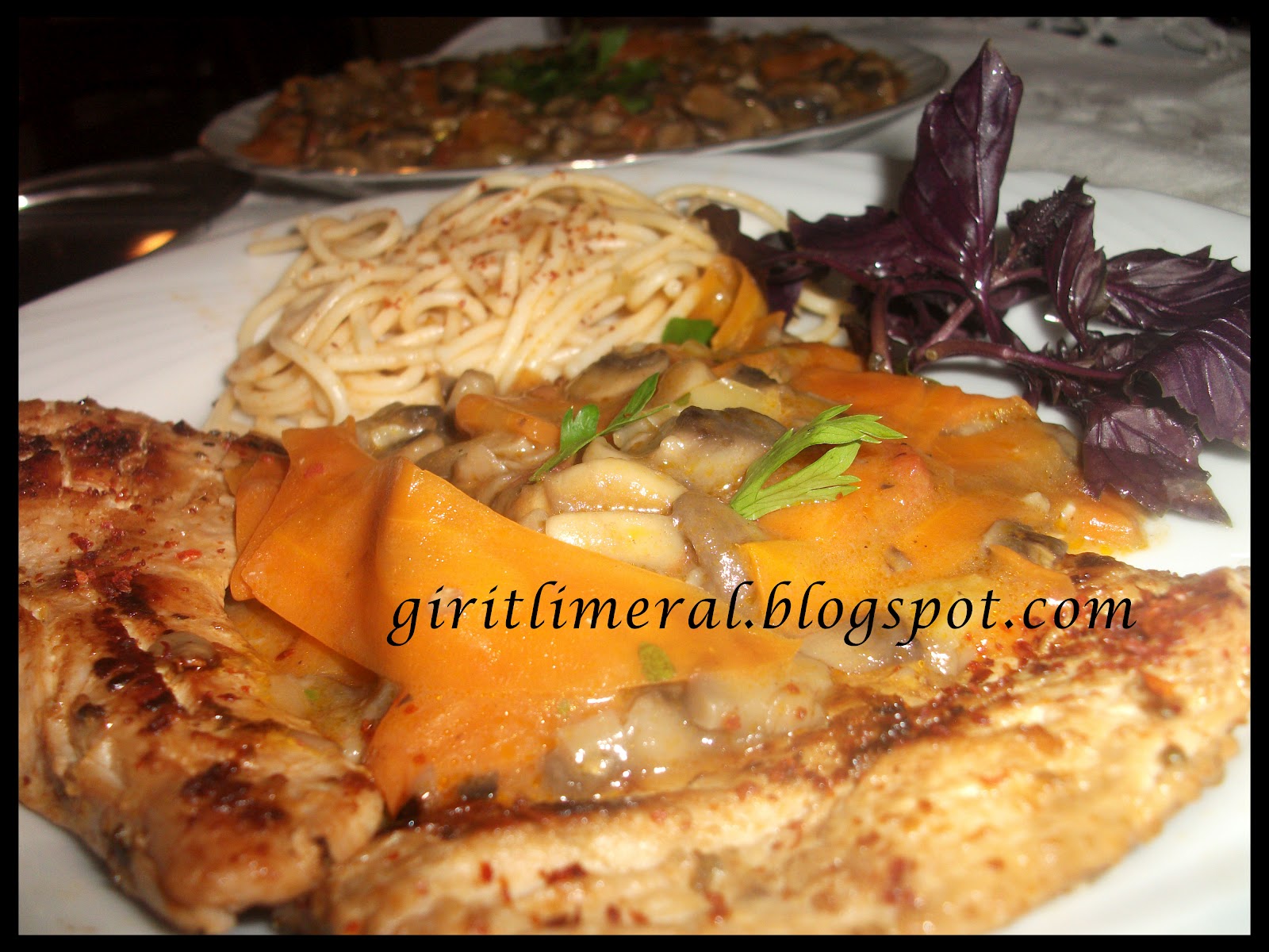 Giritli Meral�in Mutfağı Mantarlı Sos