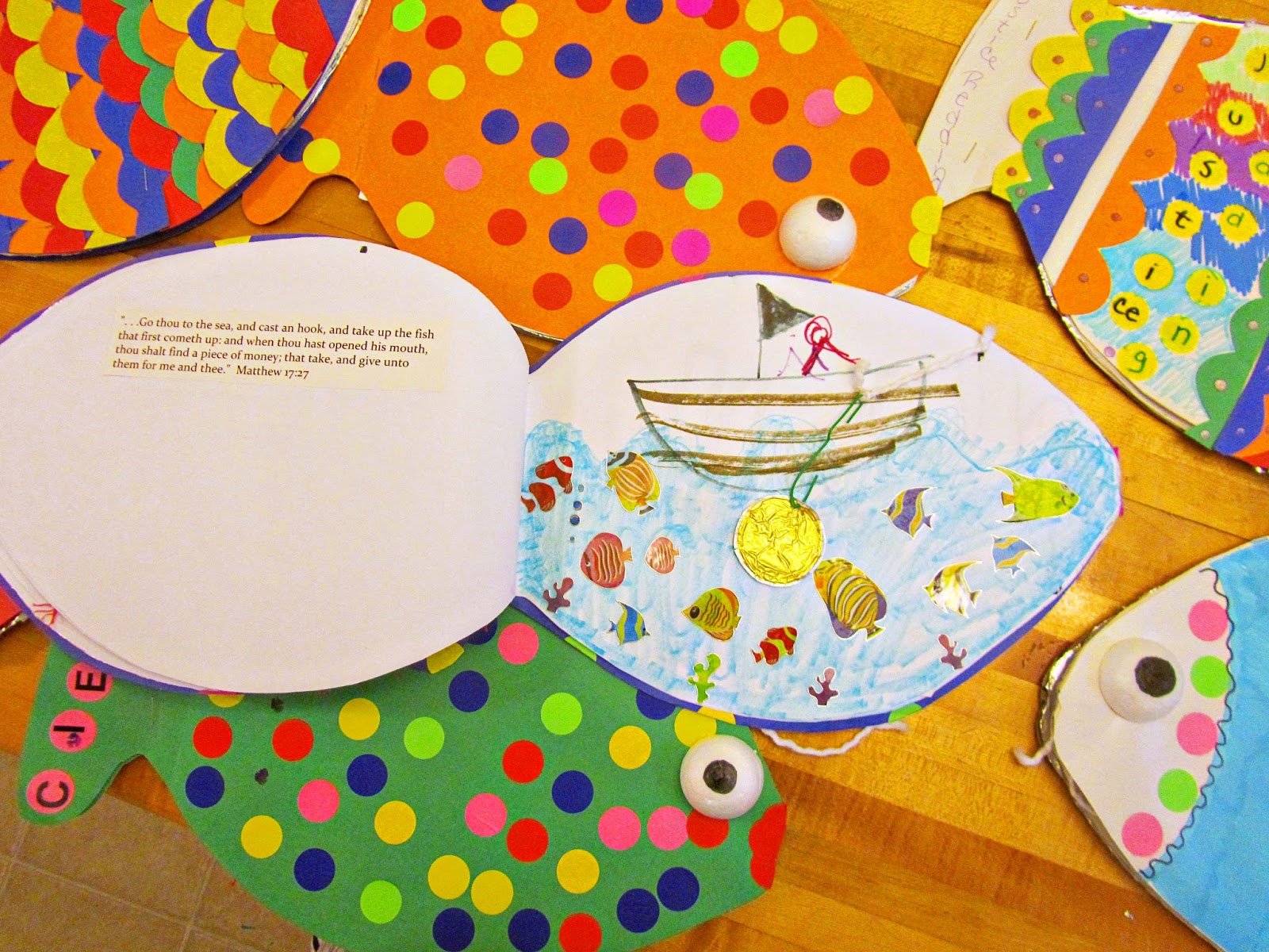 LA MONEDA EN LA BOCA DEL PEZ