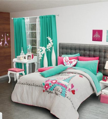 Throw Pillows. Toss pillows help add comfort and style to your couch or sofa. These decorative accessories easily replace old, bland and out-of-style pillows and update your setting with a new look and a pop of color.