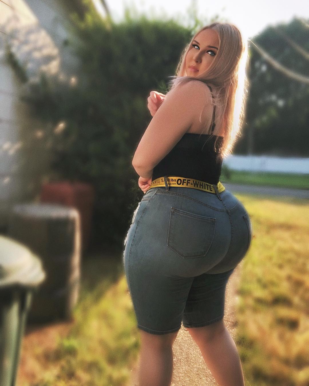 Big Booty White Girl Part 3
