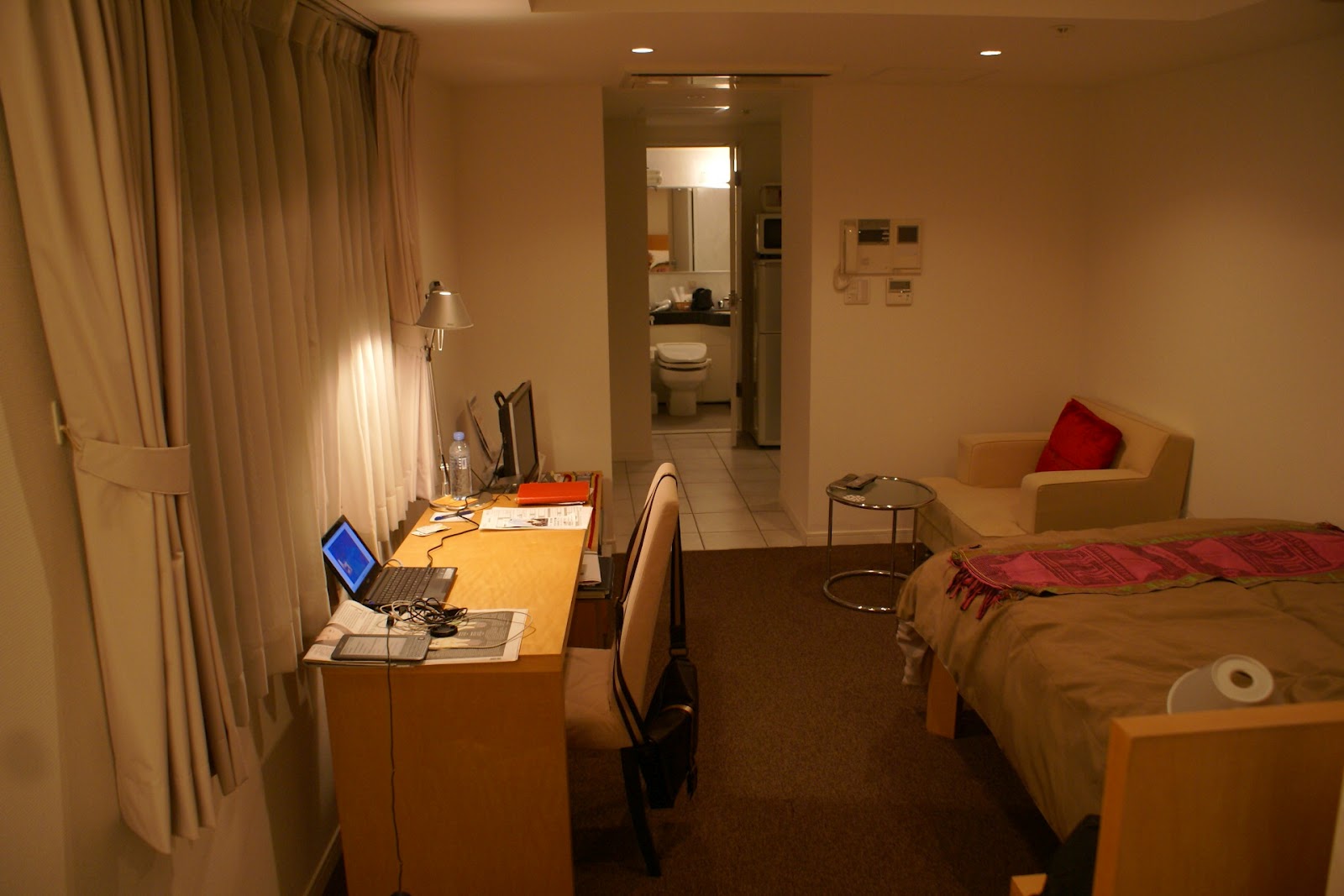 Nomad Odyssey: Japanese apartment: Very small but very cute!