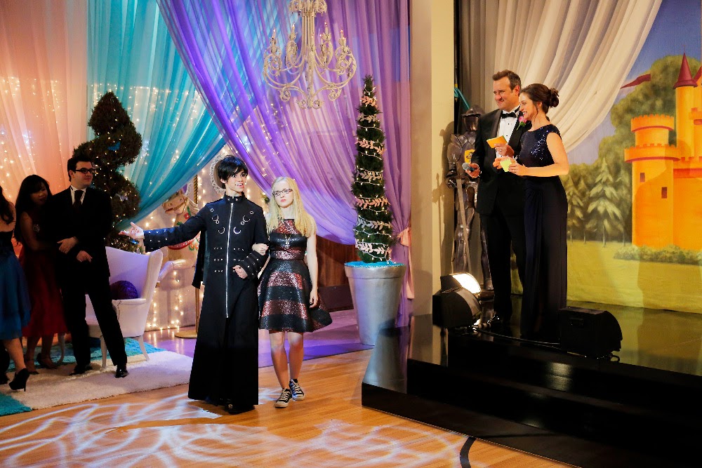 RCN America - DC: Liv and Maddie 'Prom-a-Rooney' Airs Tonight, April 19th