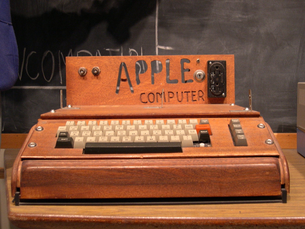 General News Apple's first laptop of 1976 sold for 74500 dollars