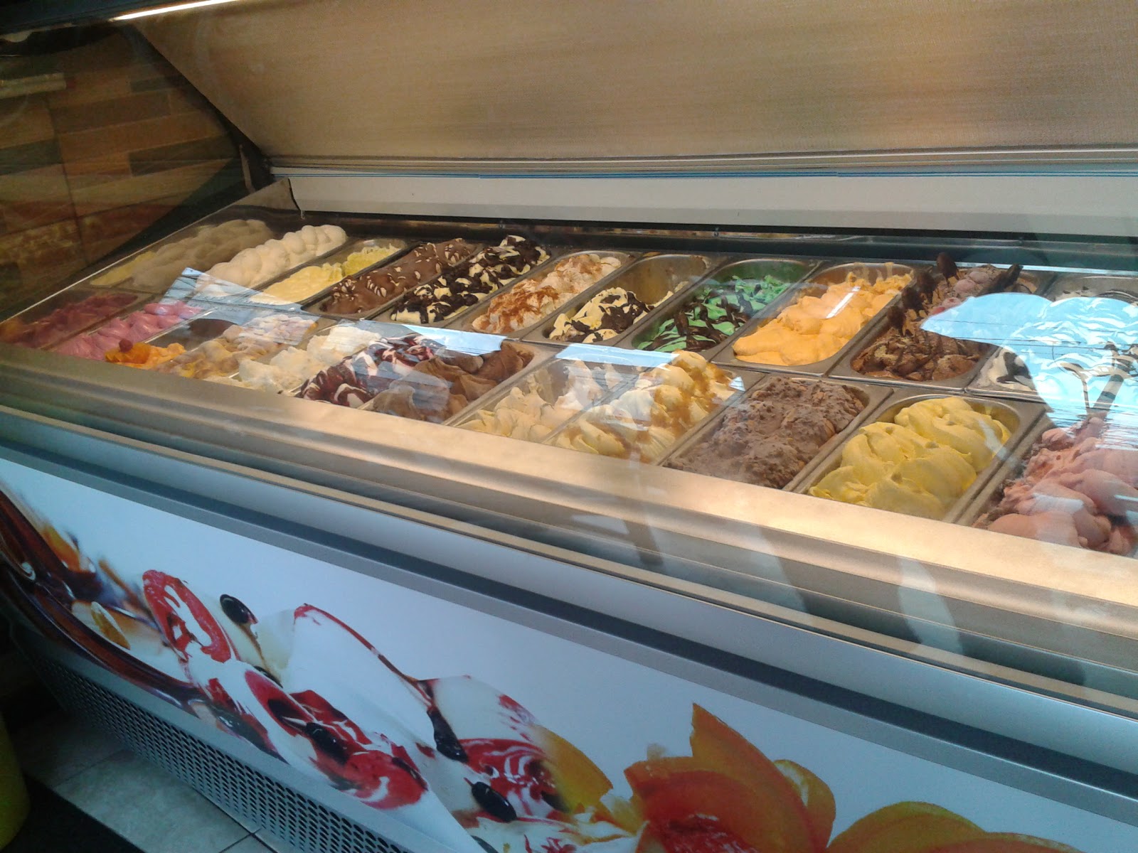 a gelateria artesanal gelato mix A Nova Vitrine da Gelato Mix