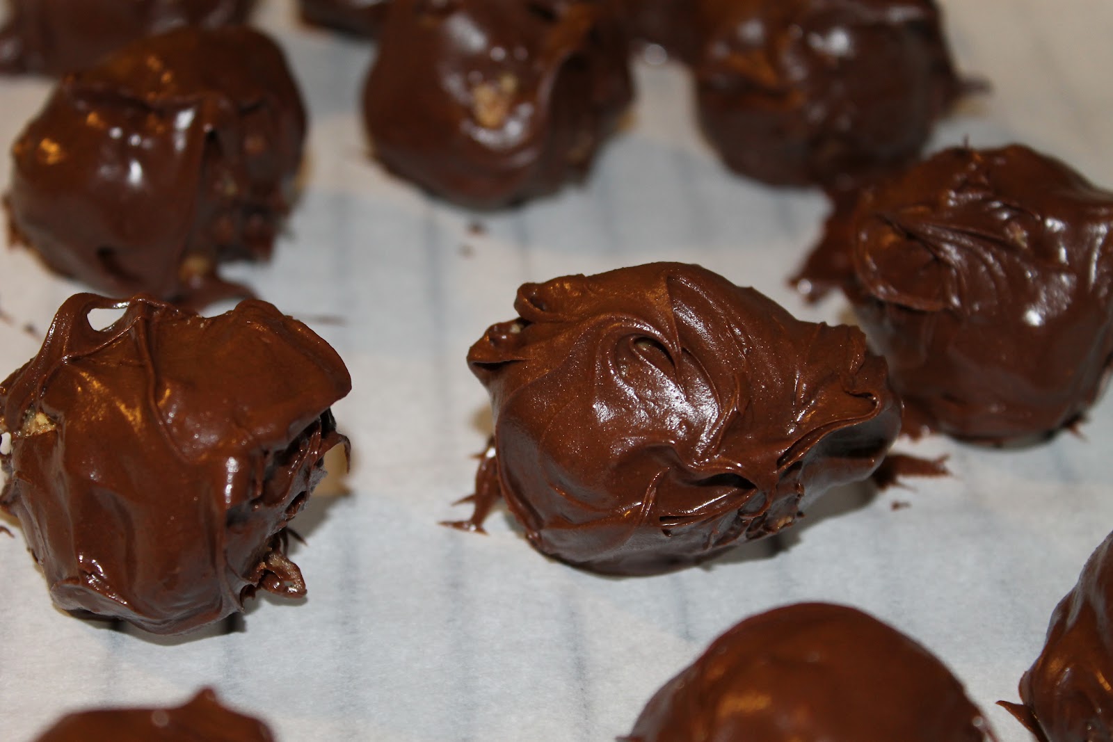 PinsterSisters No Bake Chocolate Peanut Butter Pretzel Balls