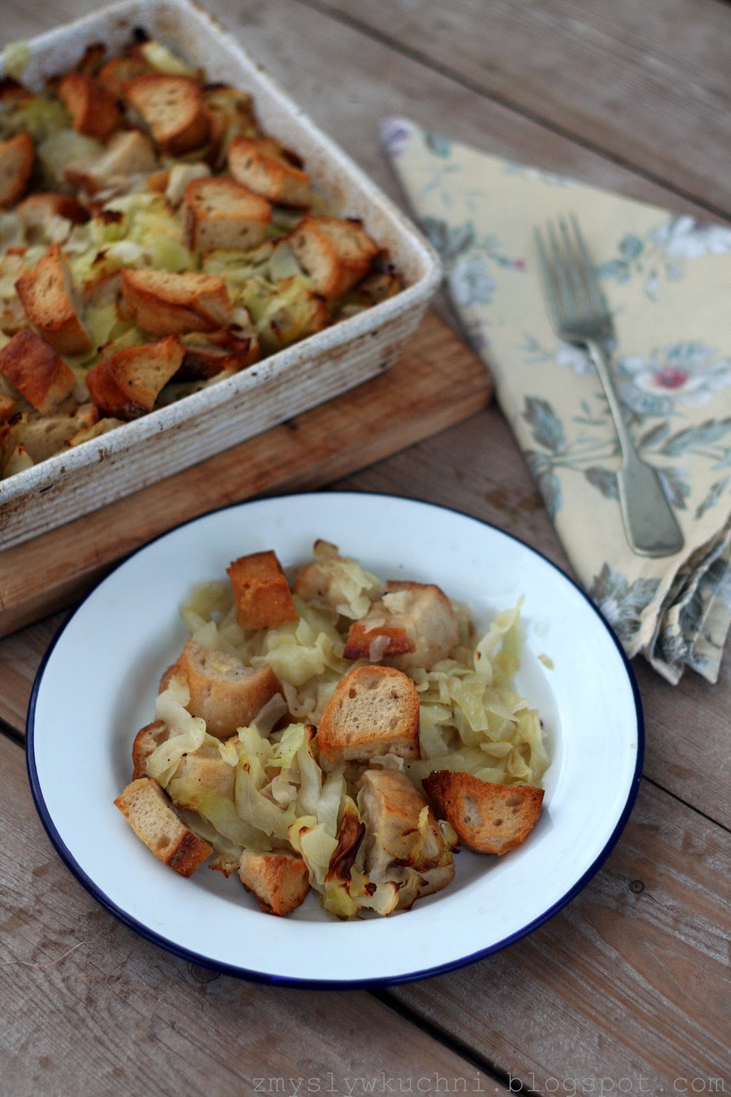 Senses in the kitchen Bread, onion & cabbage bake
