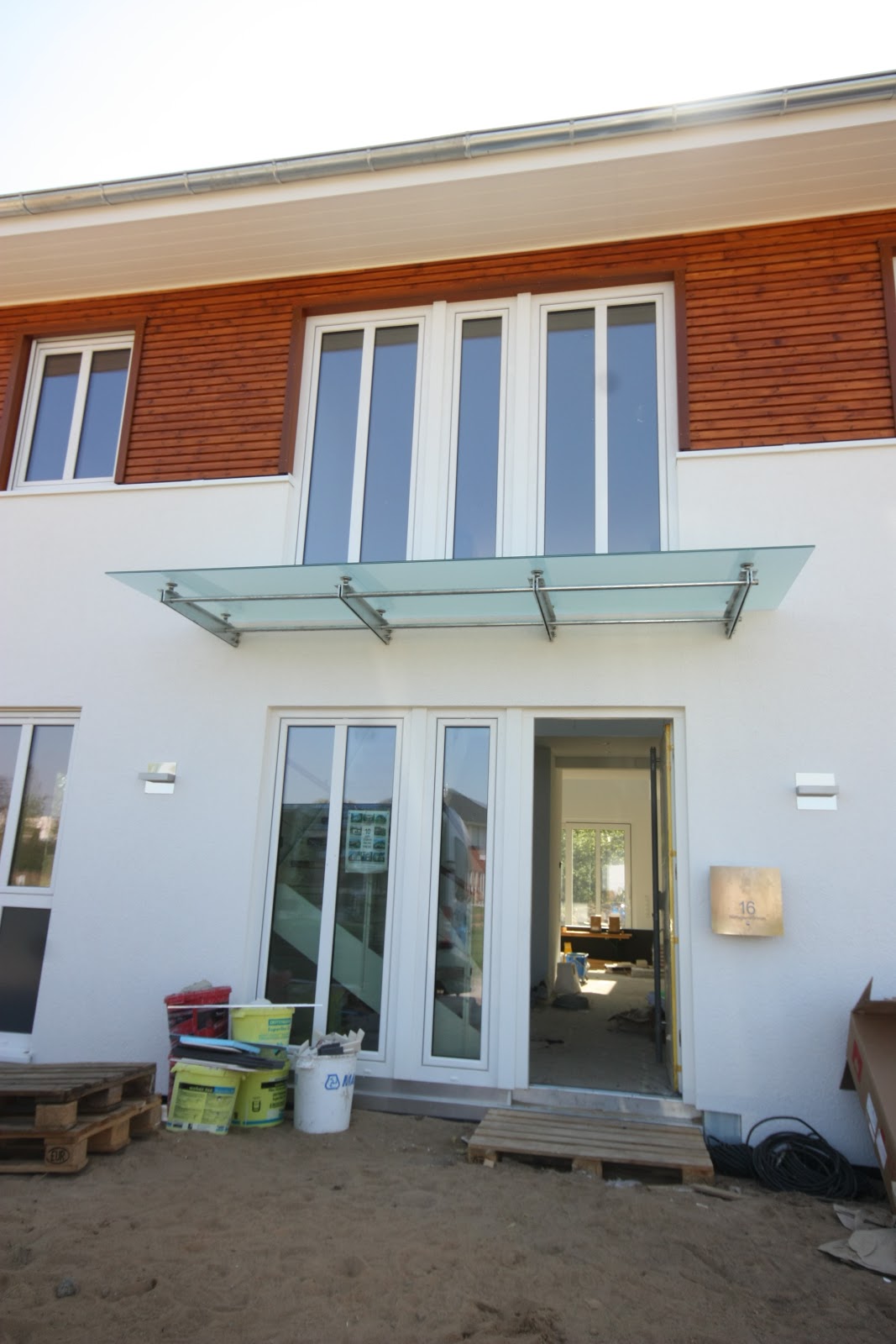 Chris & Marios Hausblog: April 2011