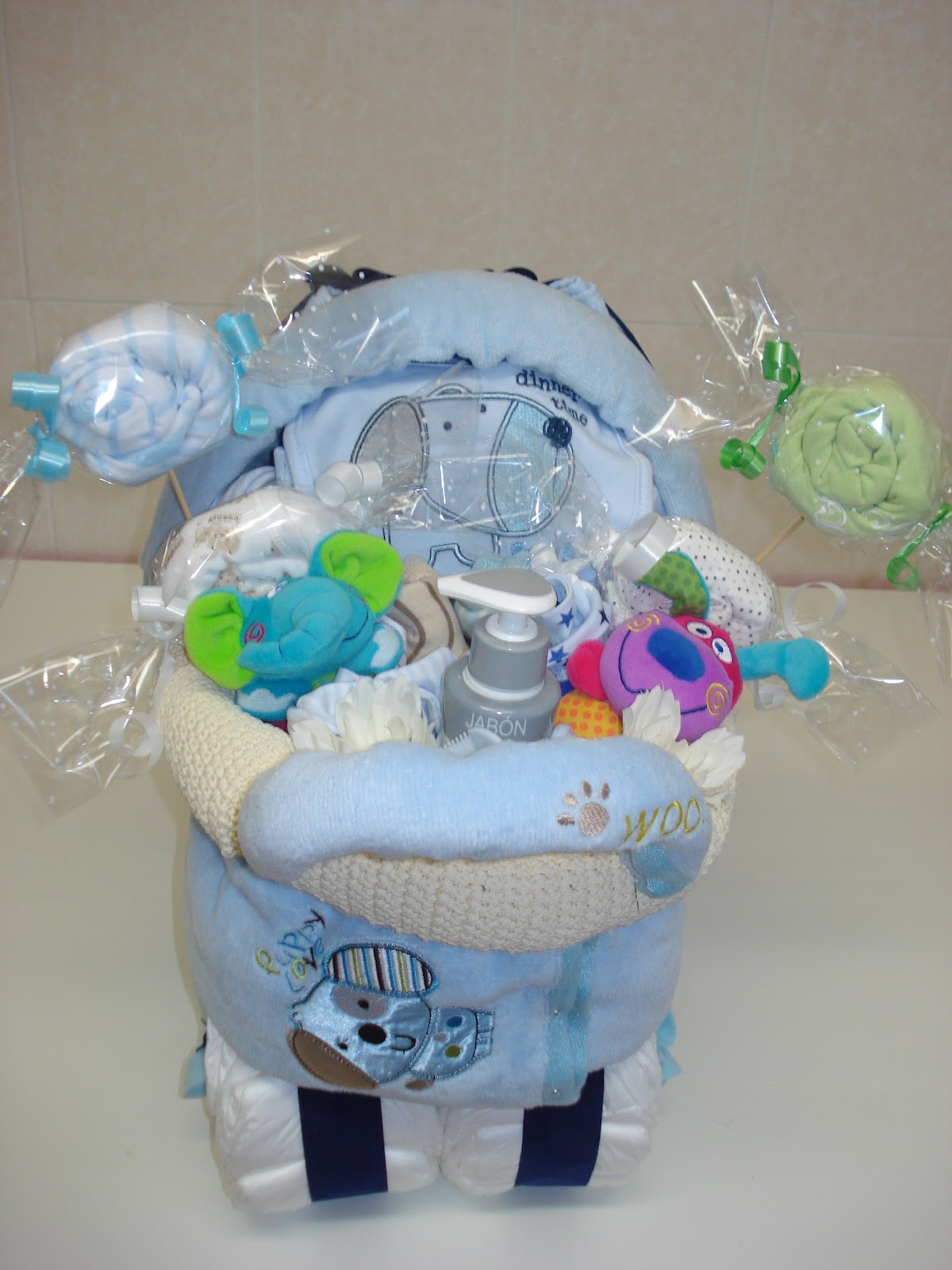 CosasdeMarina | Regalos con pañales, detalles para bebes: Cochecito de