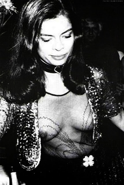 Mick's Girls (Bianca, Jerry & Daughters) 85 Bianca+Jagger++(3)