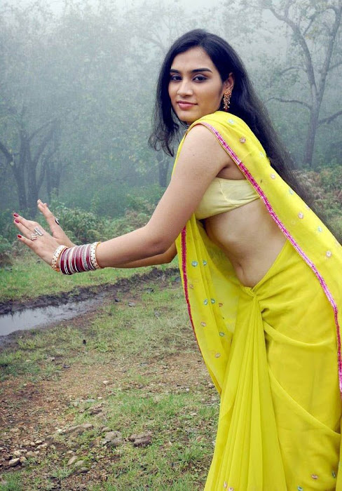 suhani actress pics