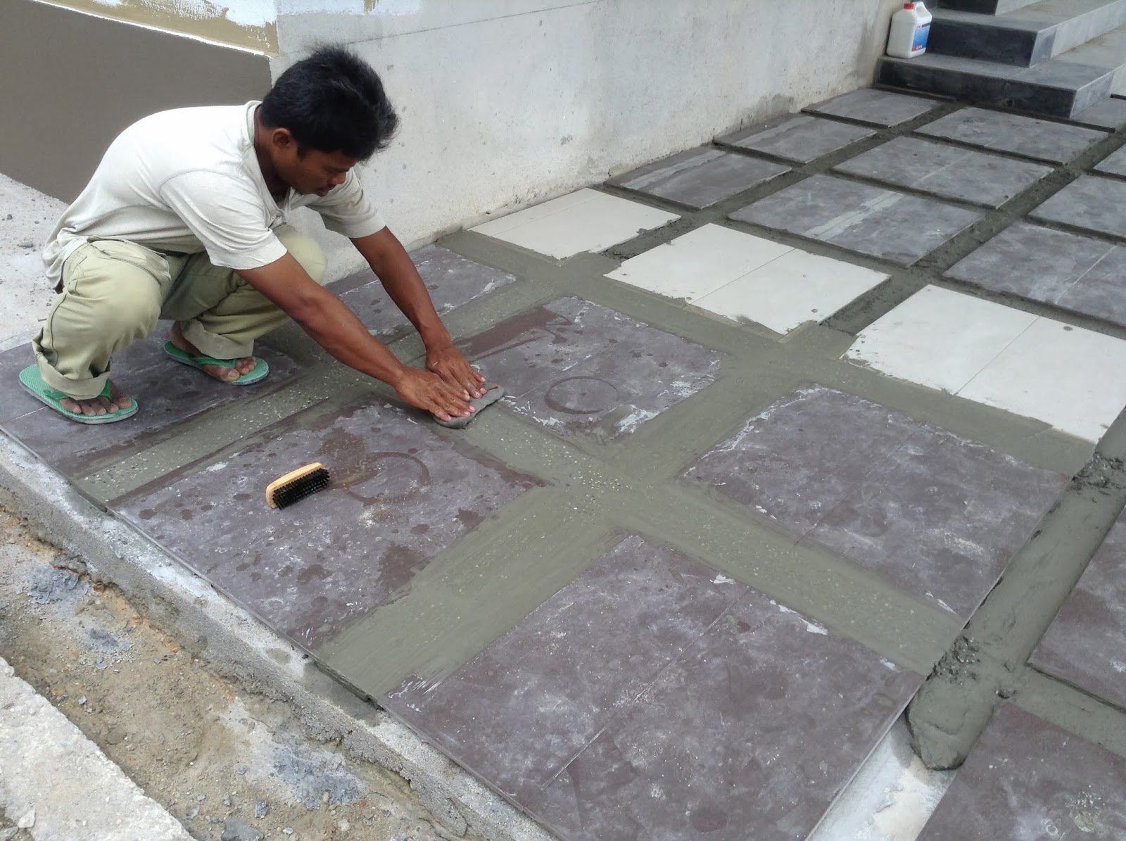 KerjaKerja Memasang Mosaic / Tiles Membina Rumah Impian