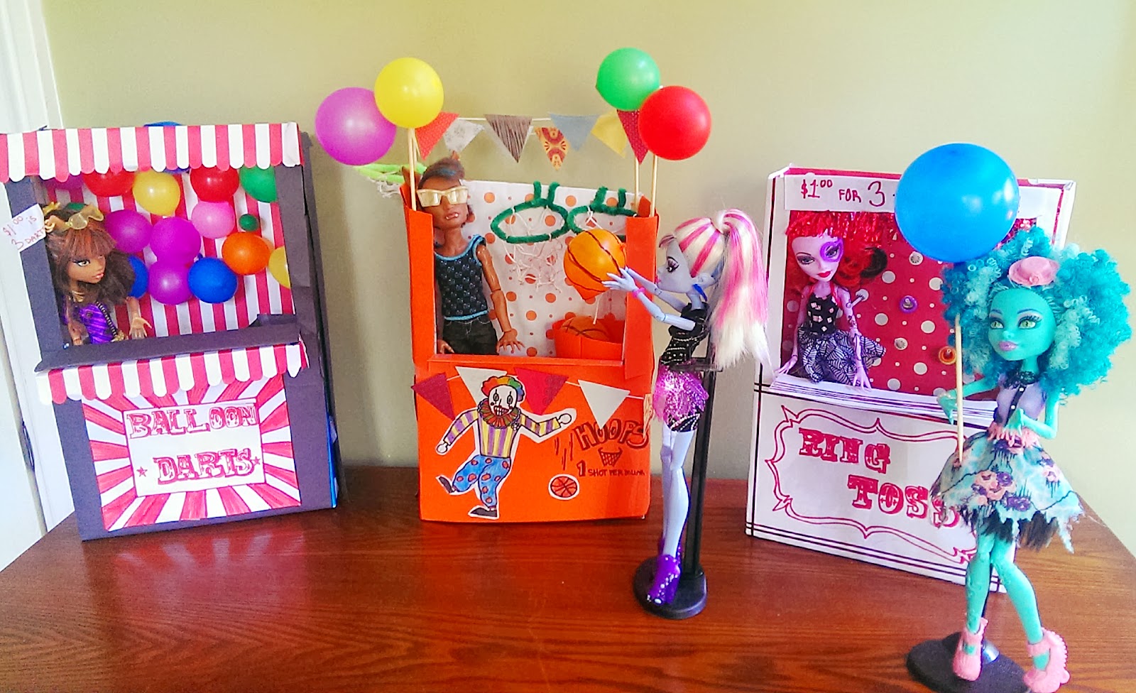 Craft a doll carnival booth from cereal boxes