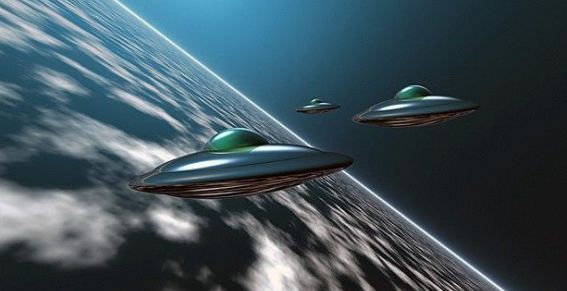 UFO a Citta' del Messico, video flotta volando in formazione